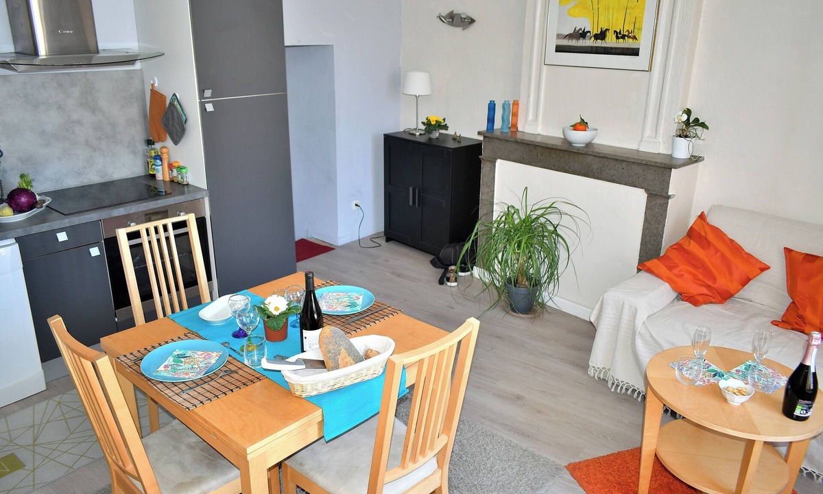 Montelimar Apartment | At'Home, in the historic center of Montelimar, cosy T2, Wifi