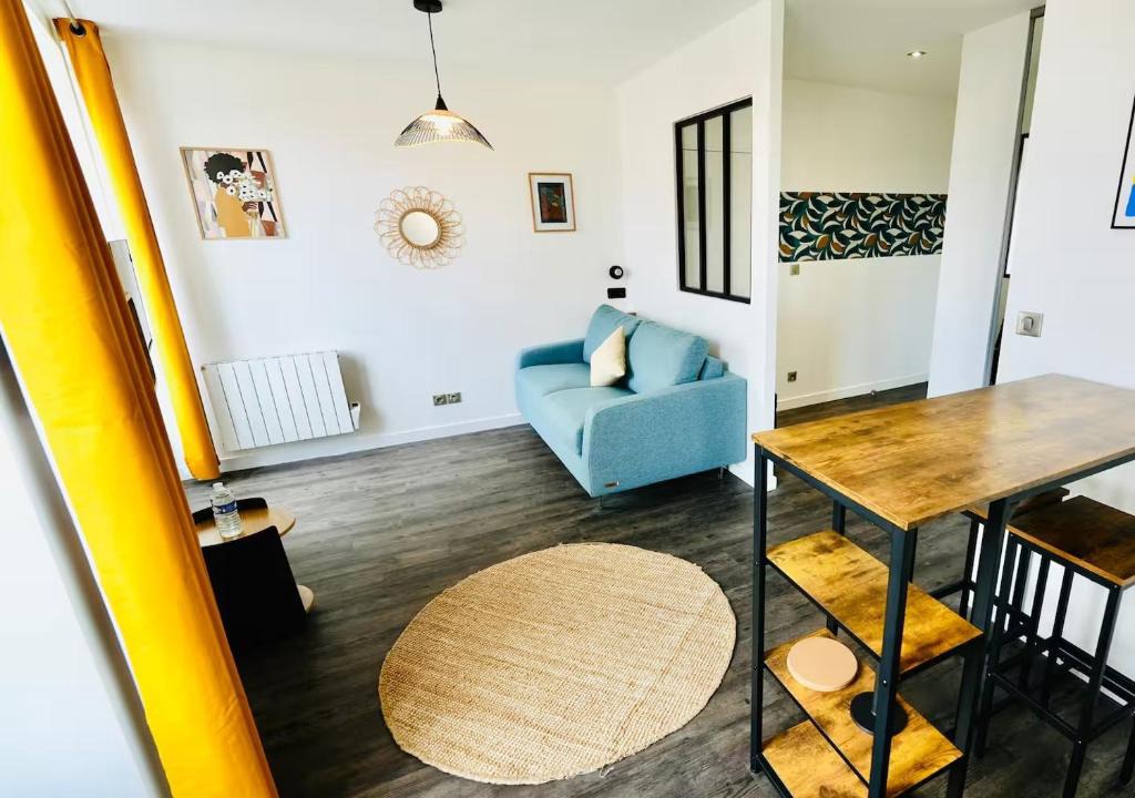 3rd Arrondissement Apartment | Atelier Cosy Félix à 10 minutes de la Gare
