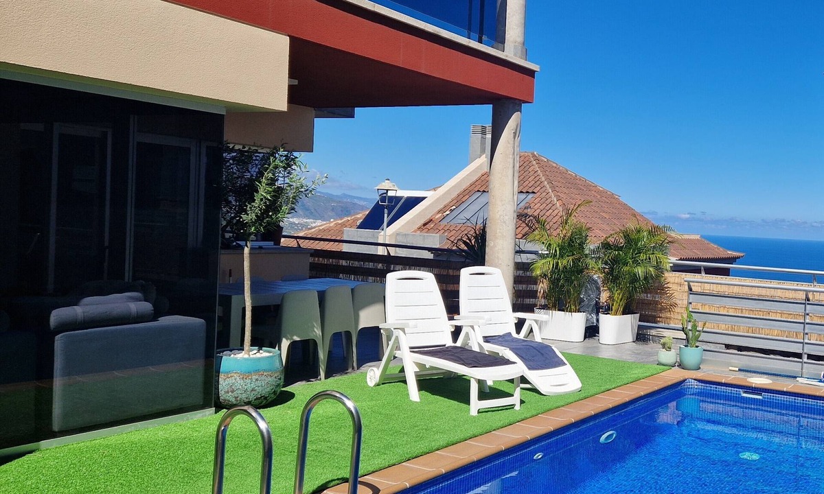 La Corujera Villa | Atlantic Blue: Private Heated Pool and Ocean Views