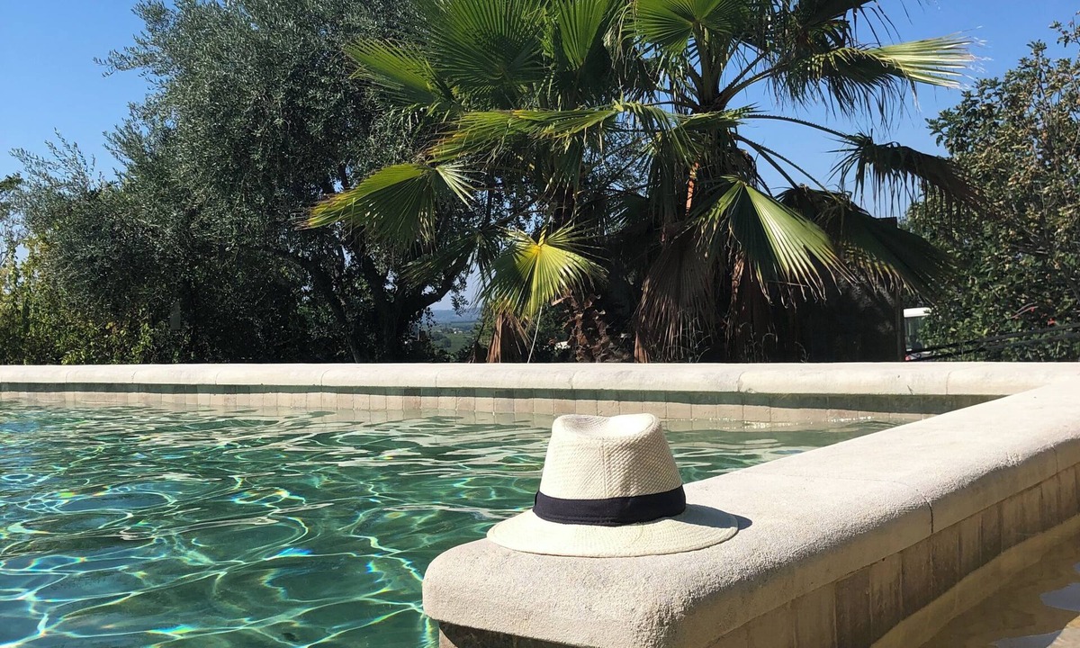 Enclave des Papes-Pays de Grignan House | Authentic, spacious Provencal mas in the middle of nature!