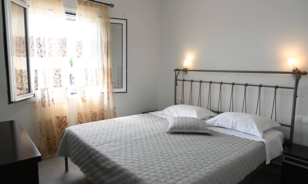 Porto Heli House | Avra Port House, Steps away from Porto Heli Port
