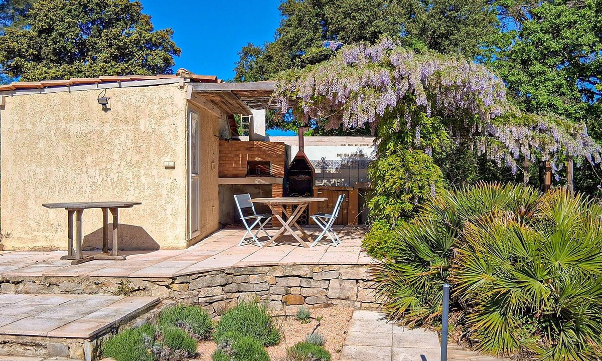 Besse-sur-Issole House | Awesome home in Besse sur Issole with WiFi