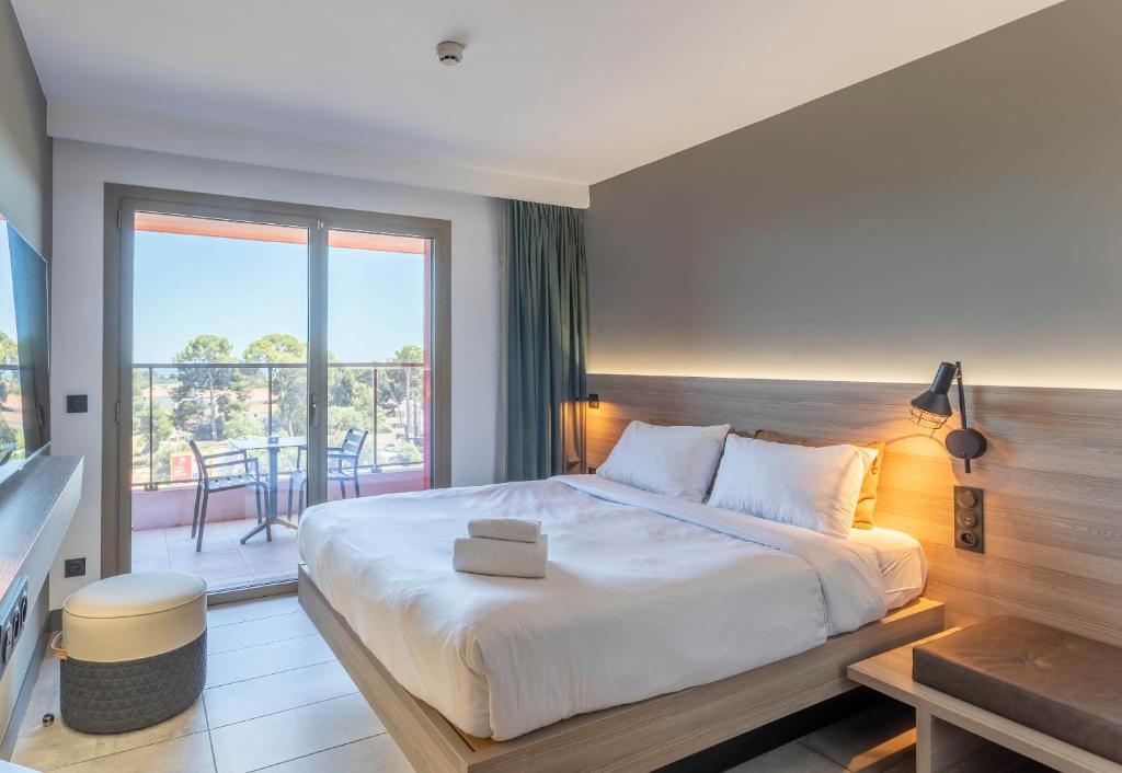 La Ciotat Hotel | B&B HOME La Ciotat