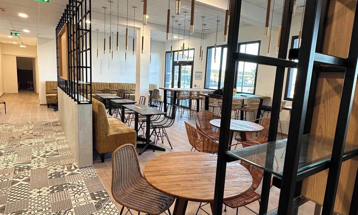 Bessan Hotel | B&B Hotel Cap d'Agde Bessan