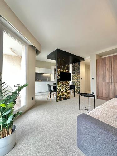 3rd Arrondissement Apartment | Balcon et Design urbain - Lyon et Metro