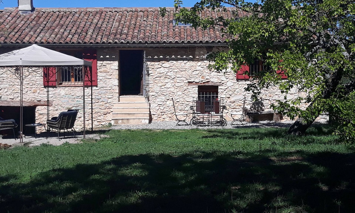 Saint-Julien House | Bastide provencal house, quiet, garden, near verdon (Haut Var)
