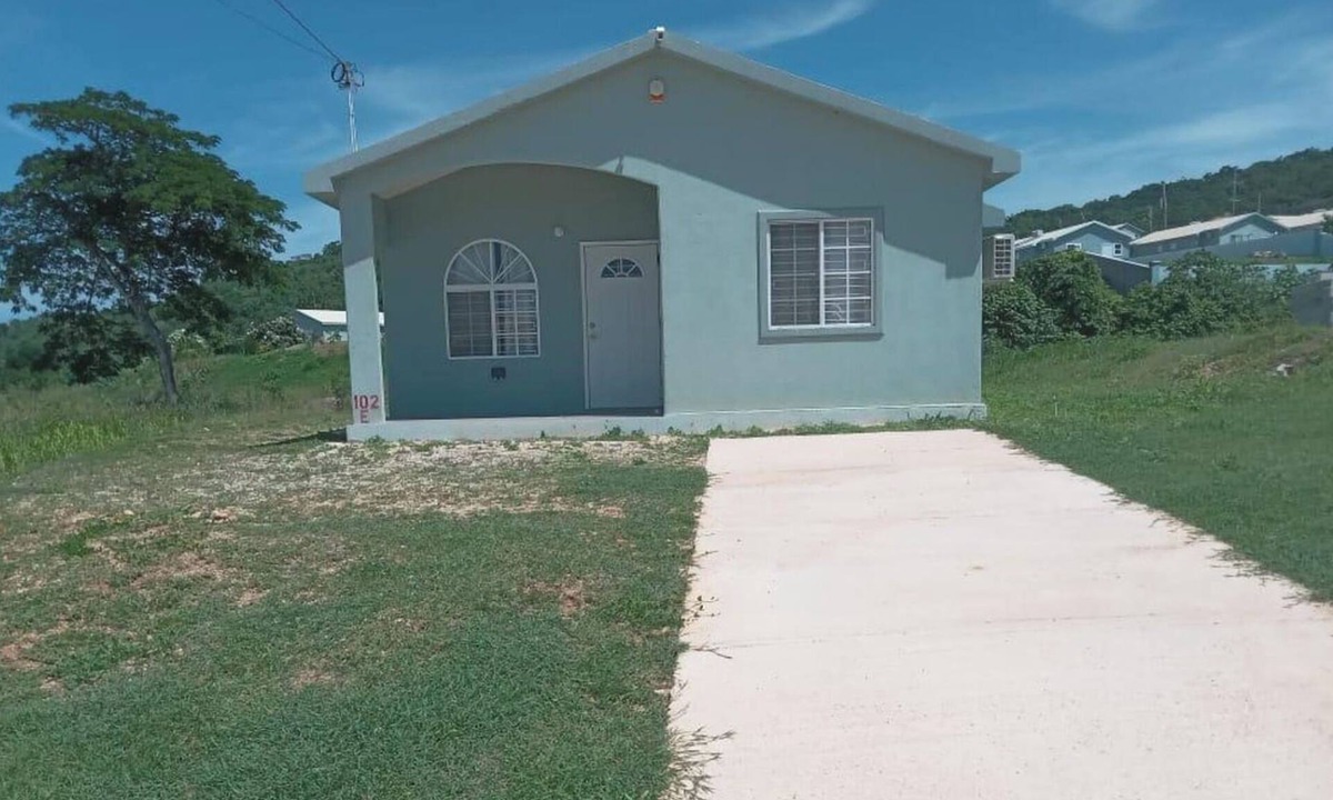 Discovery Bay Apartment | Beach-view 2 Bed Apartment Sleeps 4 - Free parking