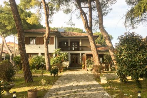 Santarcangelo di Romagna Apartment | Beau Rivage - Suite Apartment in villa
