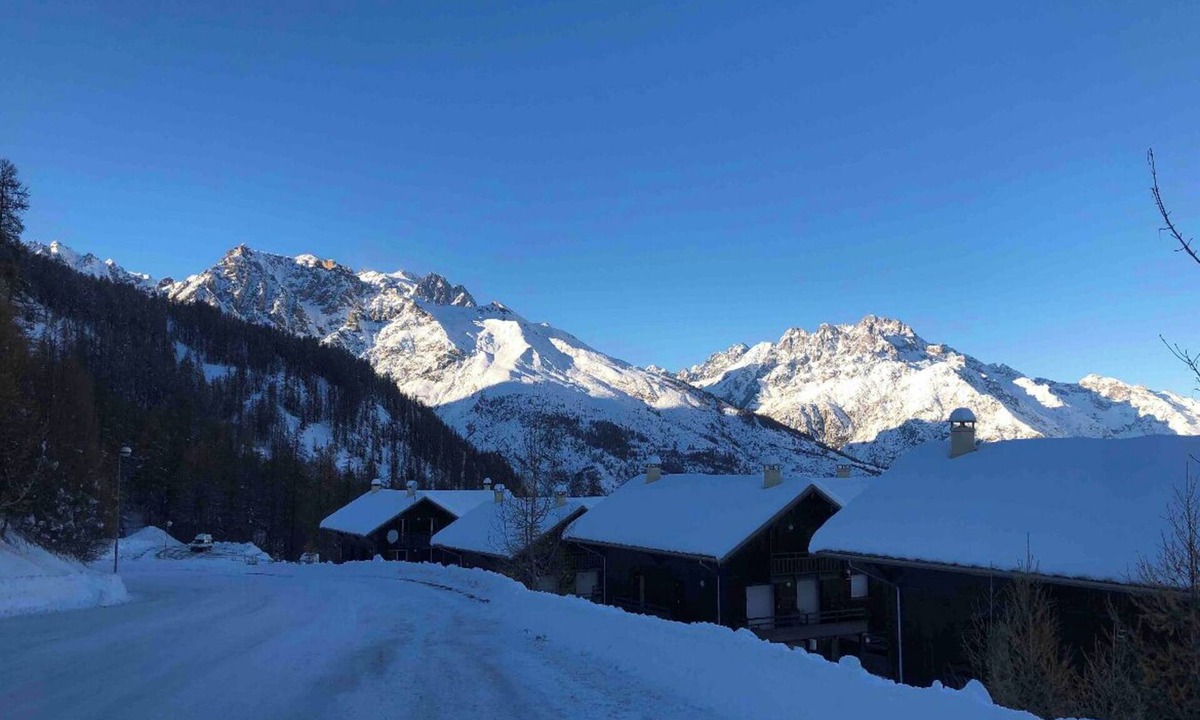 Puy-Saint-Vincent Apartment | Beautiful apartment at the foot of the slopes 1800m