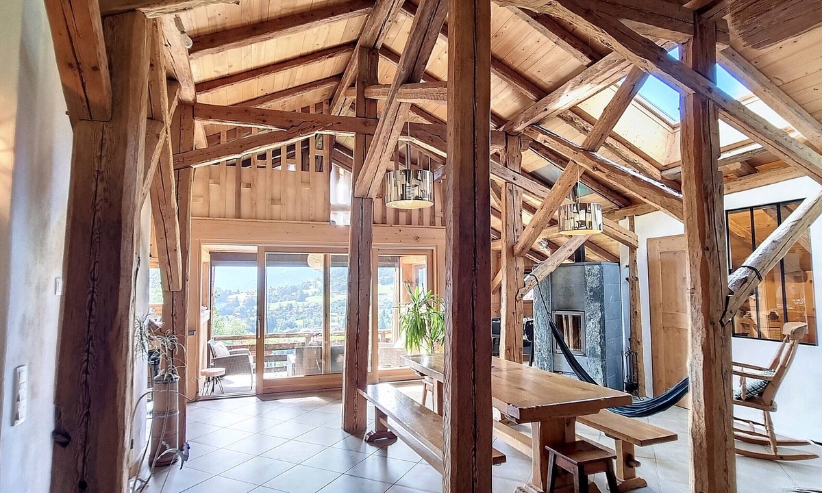 Cordon Apartment | Beautiful Apartment in Cordon with Mont Blanc View, Terrace and Parking