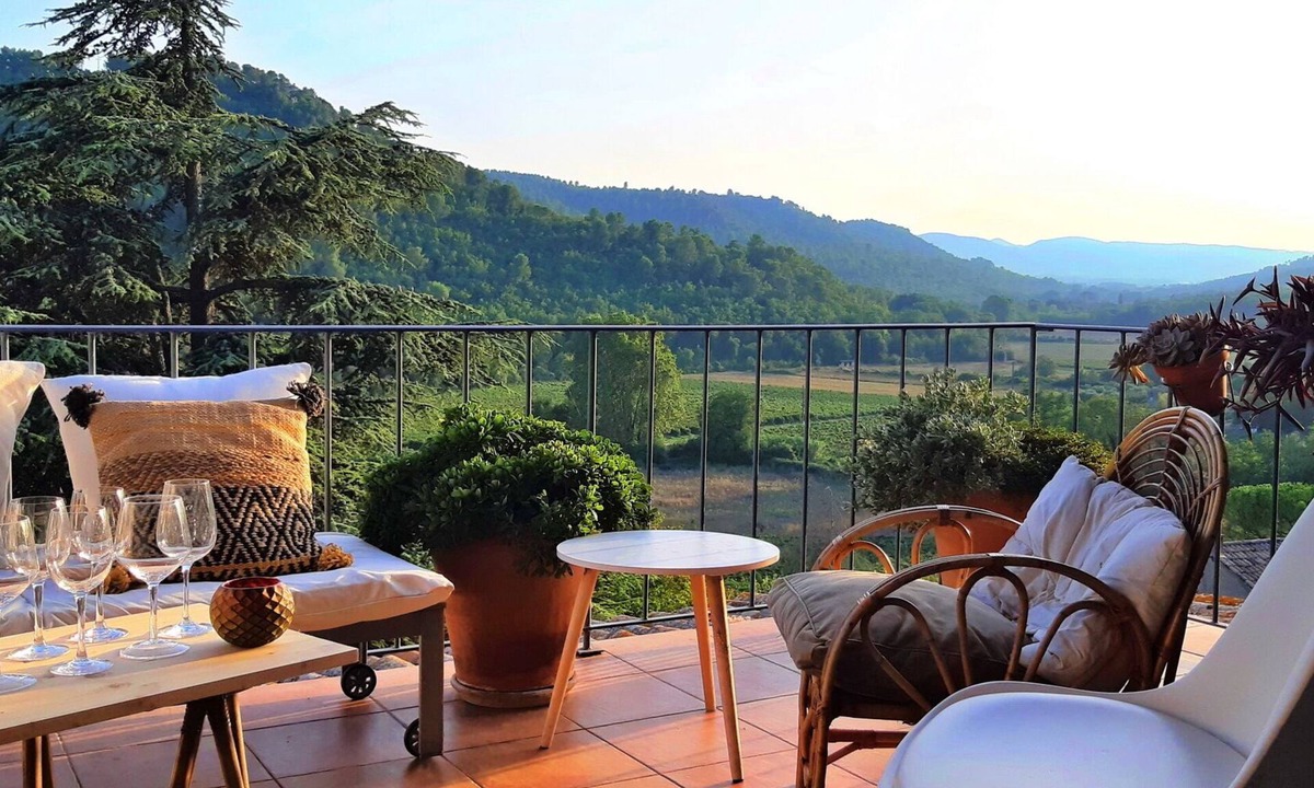 Ansouis House | Beautiful authentic village house, combining charm and contemporary style