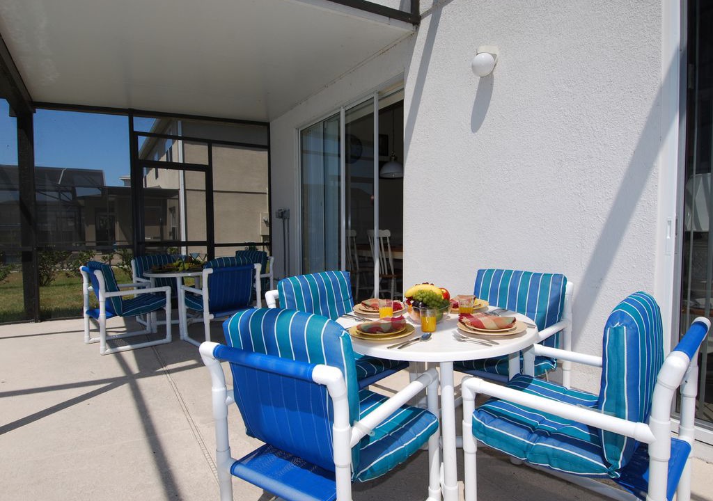 Crescent Lakes Villa | Beautiful lake views with Huge south facing private pool