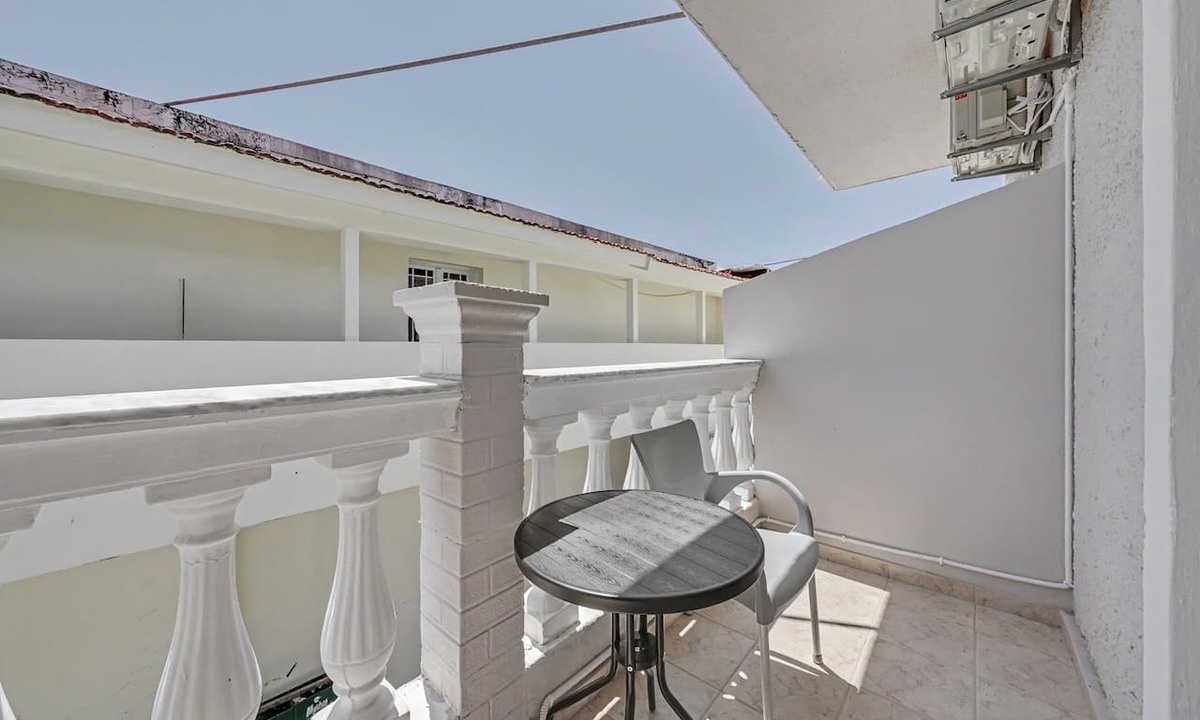 Kavos Bed & Breakfast | Bed and Breakfast 'The Kavos Sandy Inn-Double Room' with Shared Pool, Wi-Fi and Air Conditioning