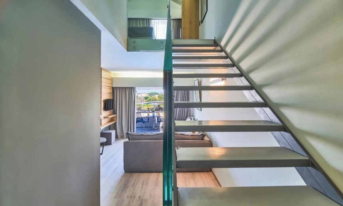 Maleme Hotel | Bella Pais Split-Level Apartment – Cozy Seaside Retreat Steps from Maleme Beach