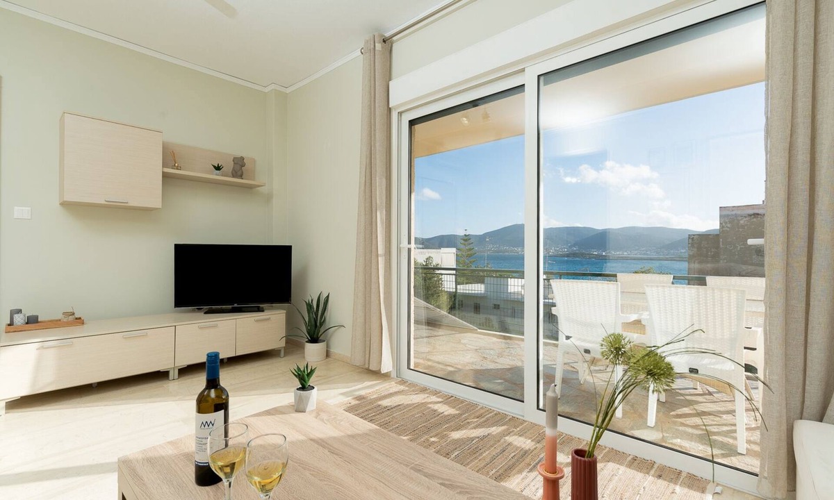 Porto Rafti Apartment | Blanco Apartment by A&D Properties