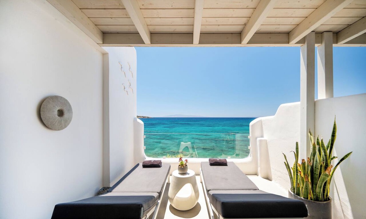 Drios Hotel | Blue Waves Suites & Apartments To Kyma