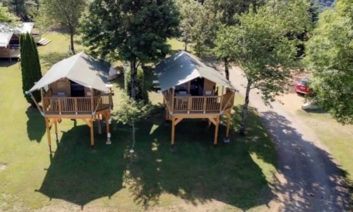 Plantades House | Camping 3 étoiles - ccbg0ed