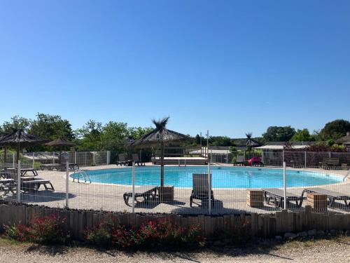 Saint-Remeze Other | Camping familial 3 Etoiles avec piscine Carrefour de l'Ardèche