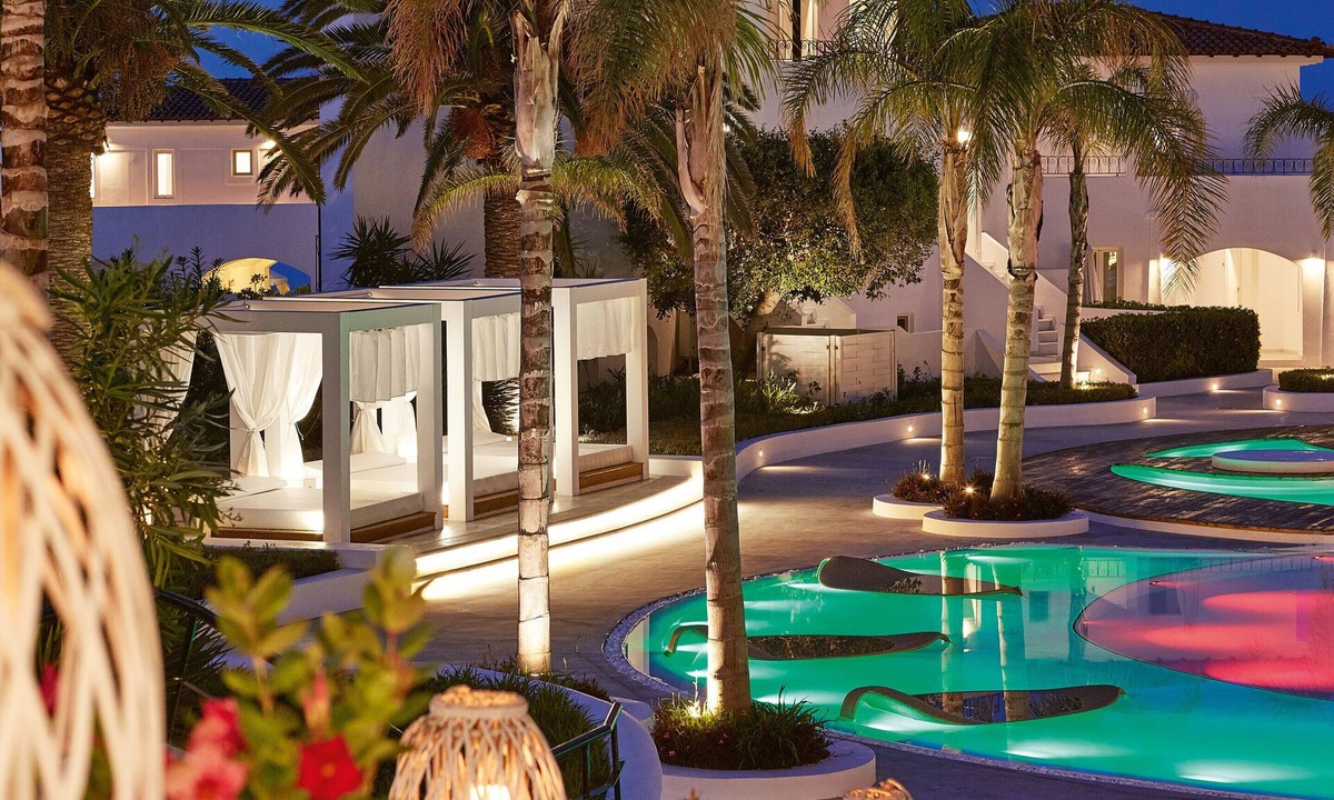 Adelianos Kampos Hotel | Caramel, A Resort to Live