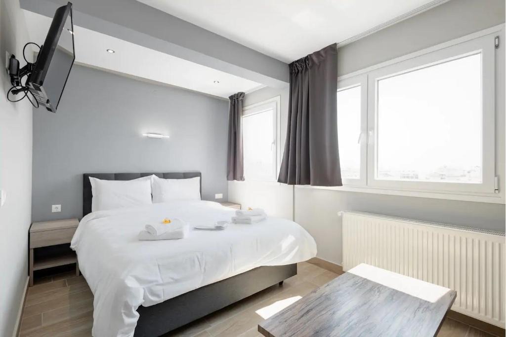 Thessaloniki City Centre Apartment | Caravanserai Studio 12
