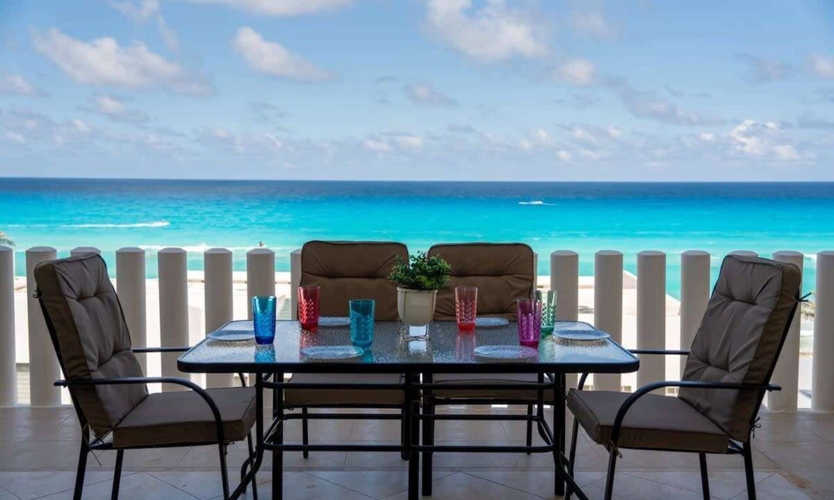 Punta Cancun House | Casa de Playa | 3BR | Beachfront Residence w/Pool