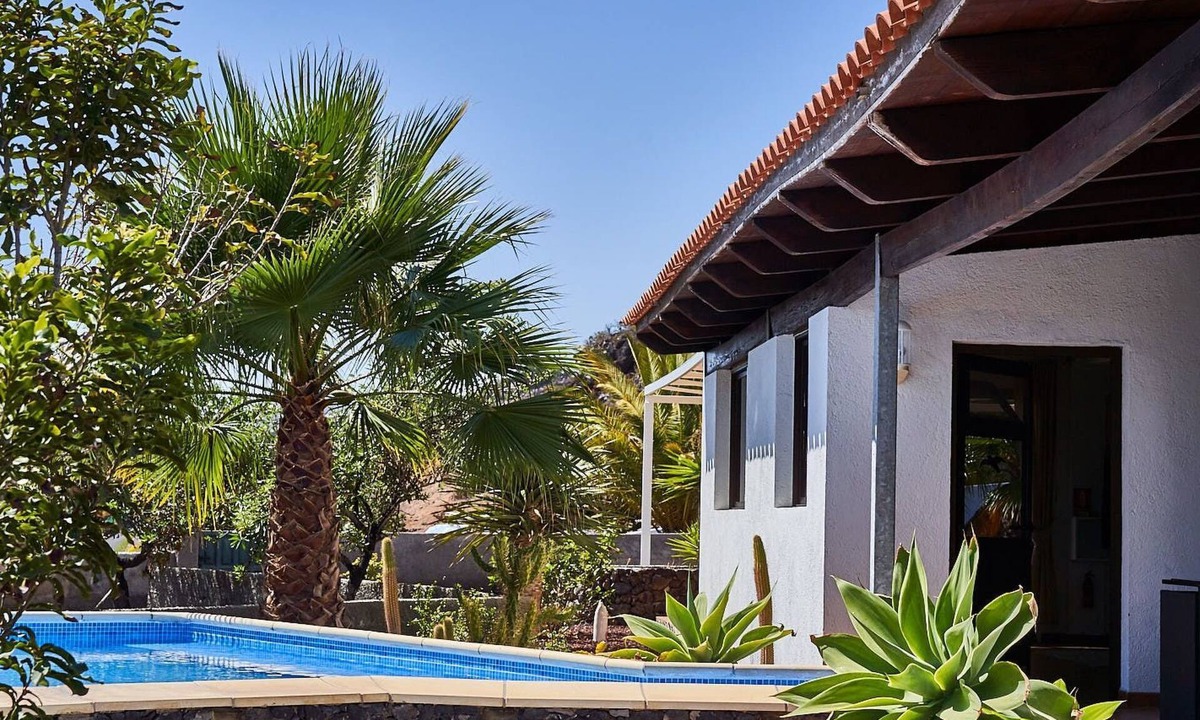 Chio House | Casa Hélena by Interhome