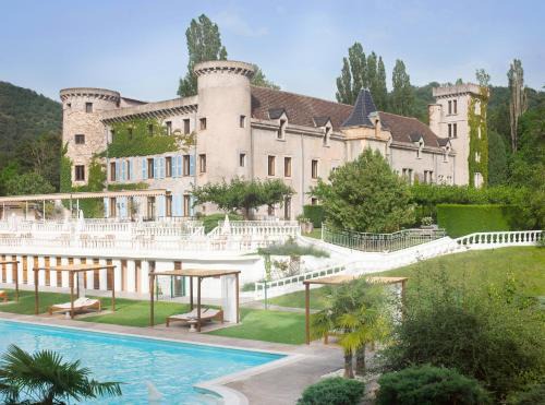 Serves-sur-Rhone Hotel | Château de Fontager