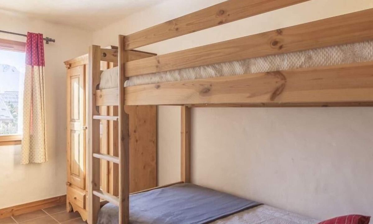 Saint-Marcel Ski Chalet | Chalet, wifi, sauna, balcony, fireplace or stove, parking, tv, ski locker, 130m²