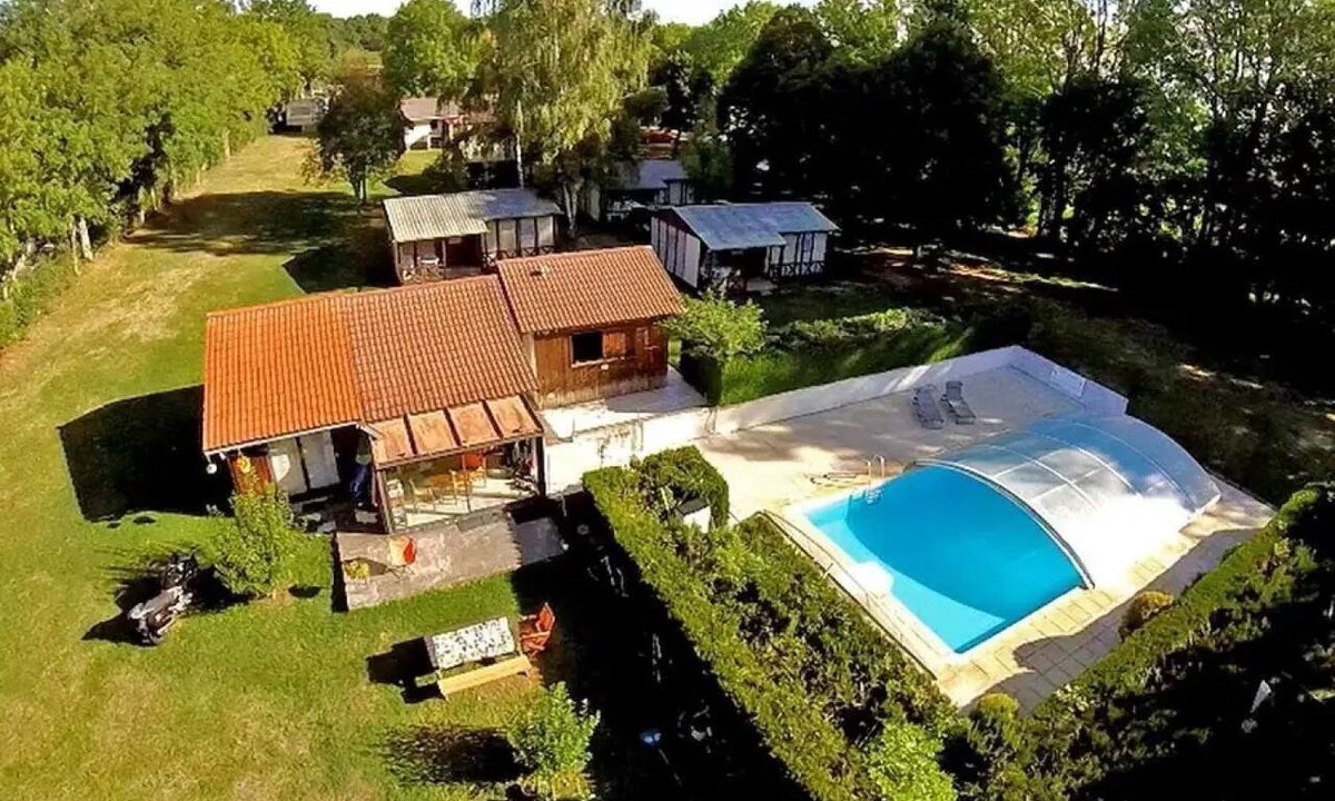 Loubeyrat Ski Chalet | Chalet 3 étoiles - Piscine - ccbgaic