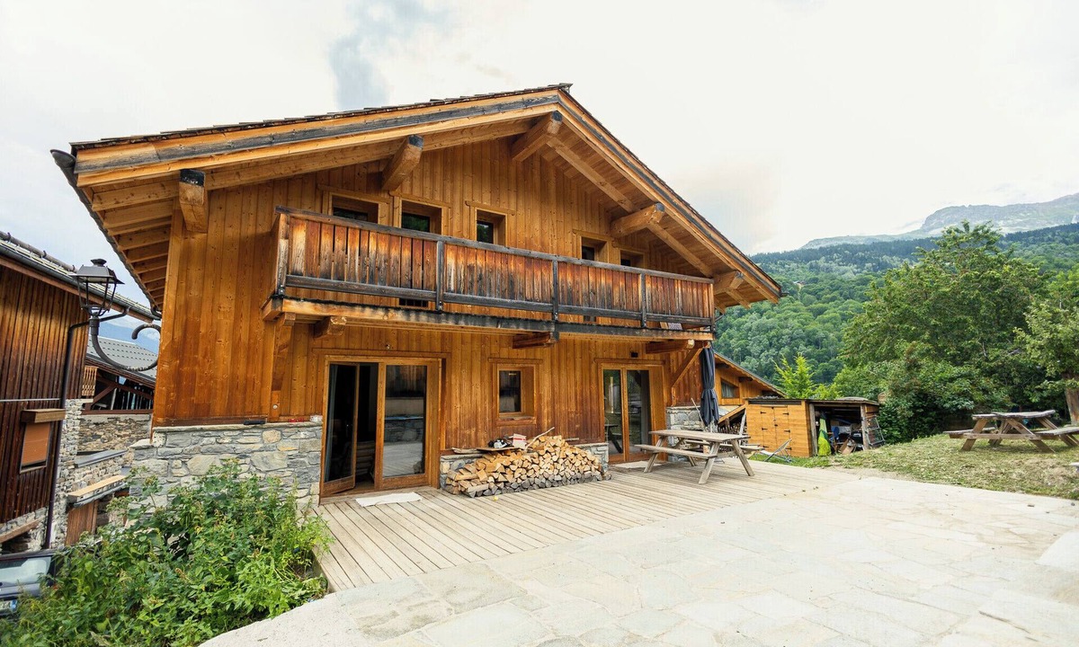 Chandon Ski Chalet | Chalet Achillée – 5 Bedrooms