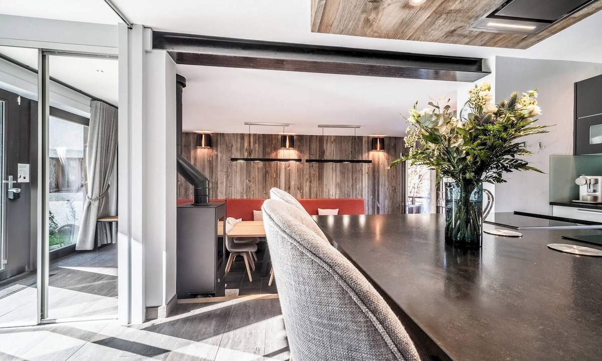 Montroc Ski Chalet | Chalet Aman - Two Bedroom Chalet, Sleeps 6