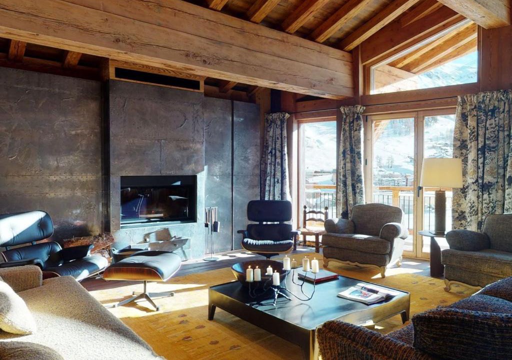 Val-d'Isere Apartment | Chalet avec Piscine Chauffée, Accès Direct aux Pistes et Services de Luxe à Val-d'Isère - FR-1-567-108