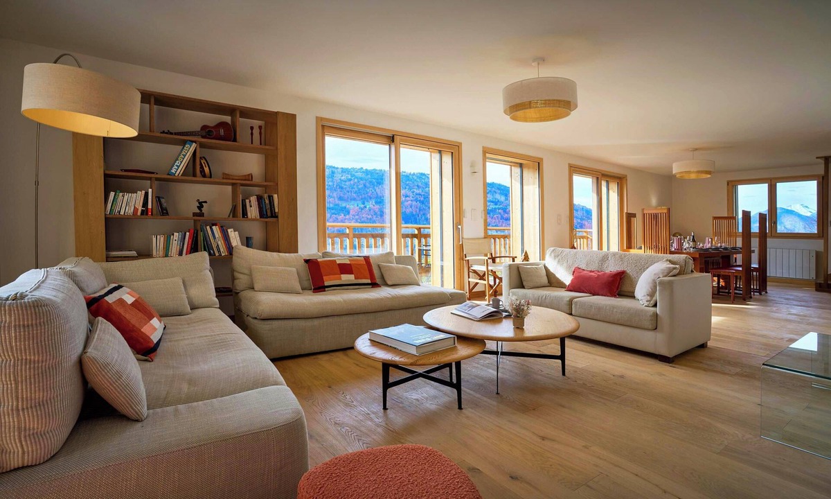 Verchaix Ski Chalet | Chalet Biola Vu - Family-friendly chalet with superb views - OVO Network