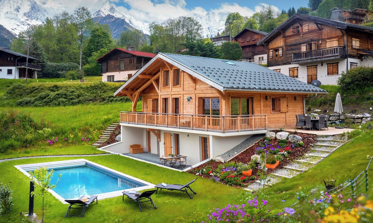 Saint-Gervais-les-Bains Ski Chalet | Chalet Etoile Nordique - all year mountain break for 10 - OVO Network