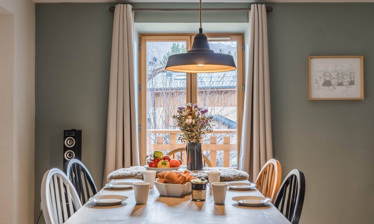 Saint-Marcel Ski Chalet | Chalet MarieJo: Sauna & Alpine Charm