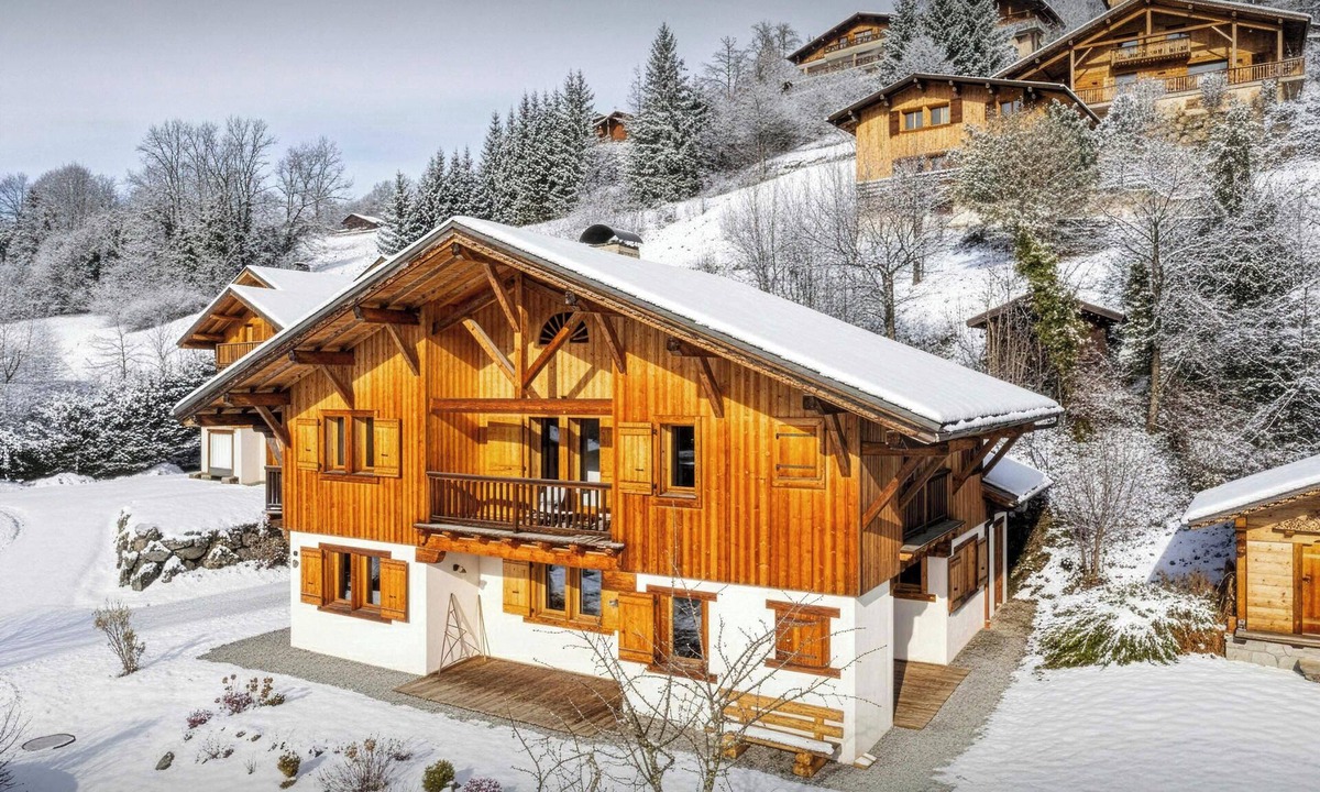 Samoens Ski Chalet | Chalet Nahuel Huapi - family break with mountain views - OVO Network