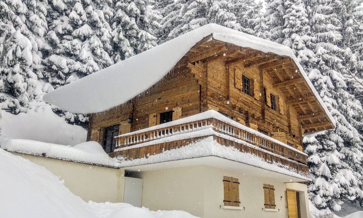 Manigod Ski Chalet | CHALET PICEA 3*10 MN FROM THE SLOPES SPA BEAUTIFUL MOUNTAIN VIEW