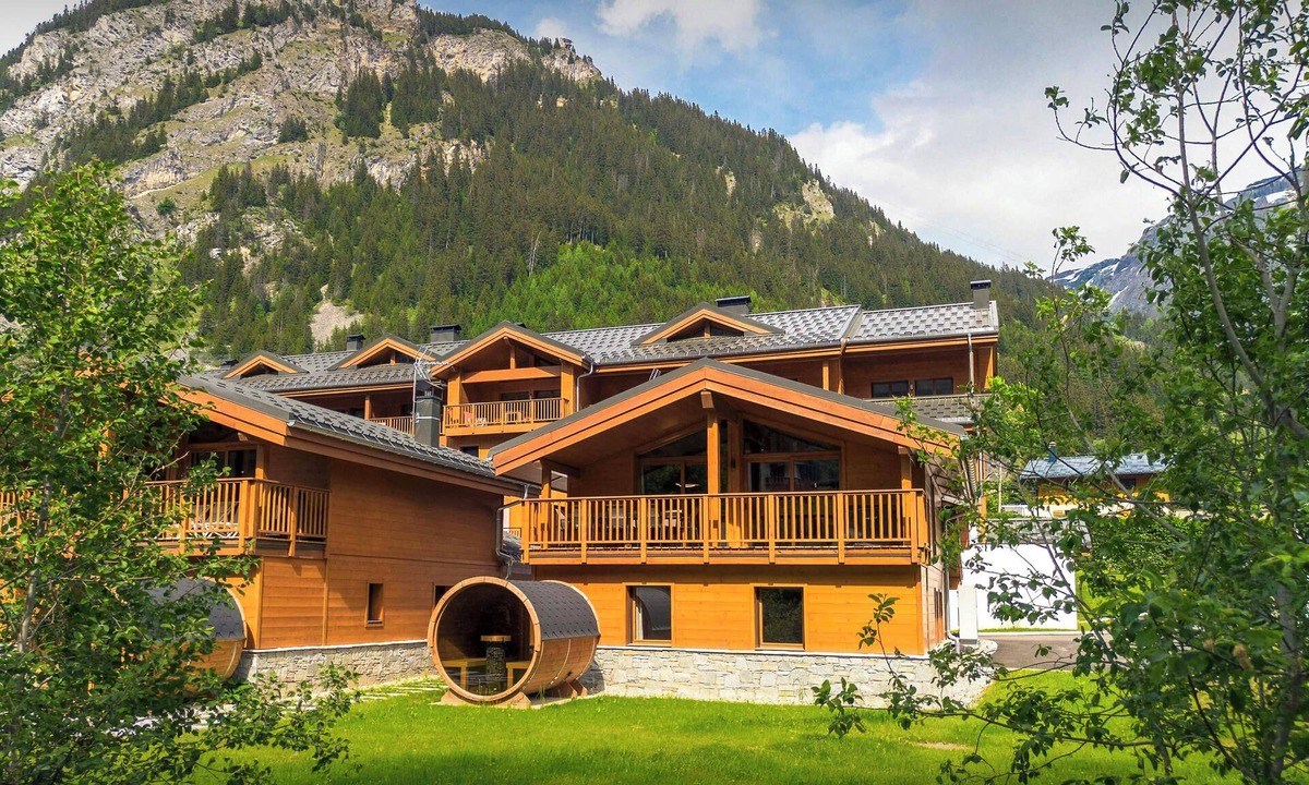 Pralognan-la-Vanoise Ski Chalet | Chalet Ritord - Vanoise mountains and private sauna - OVO Network