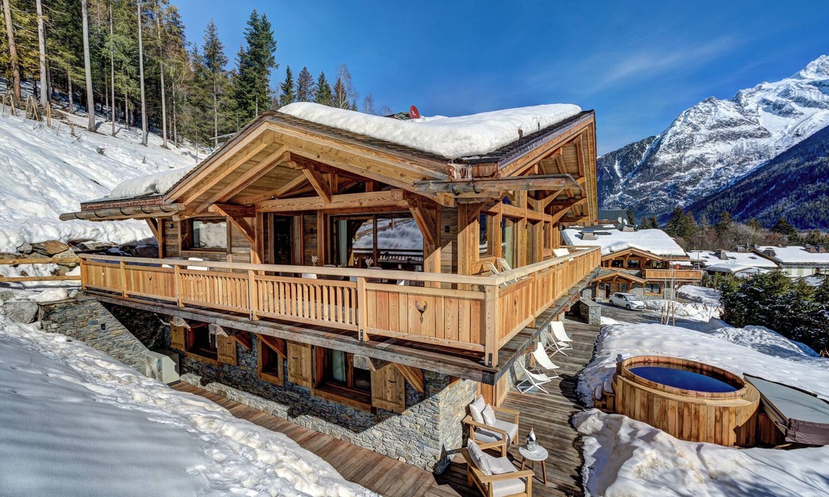 Chamonix City Centre Ski Chalet | Chalet Saphir - Luxury chalet in Chamonix