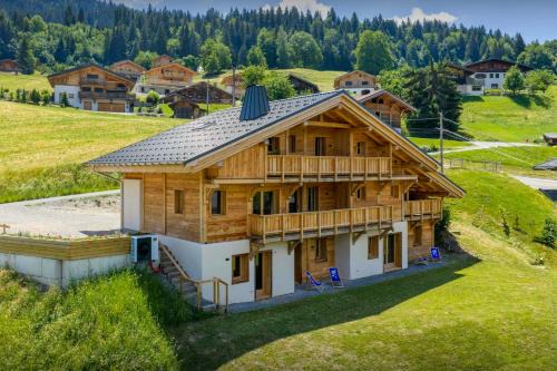Praz-sur-Arly Ski Chalet | Chalet Source Eve - OVO Network