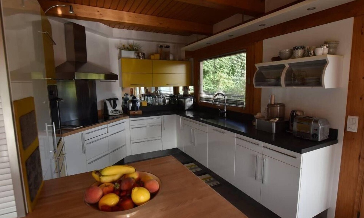 Le Chinaillon Ski Chalet | Chalet, view mountain, fitness, sauna, terrace, balcony, fireplace or stove, parking, 190m²
