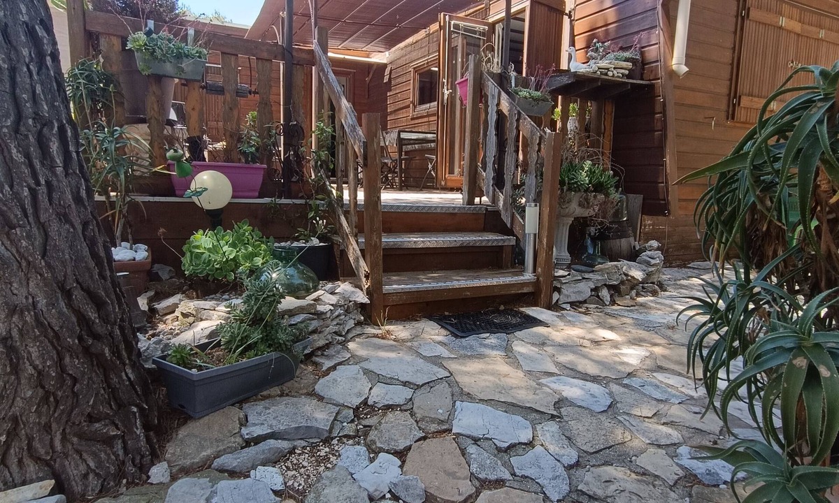 Le Castellet Ski Chalet | Chalet with jacuzzi from June to September
