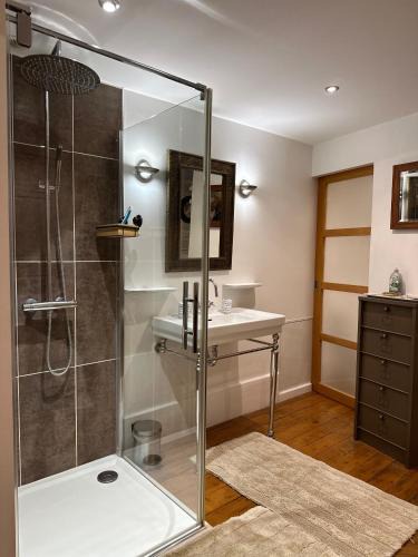 Valence Bed & Breakfast | Chambre de charme au coeur du vieux Valence -Confort & Calme
