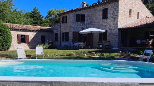 Montbrun-les-Bains Bed & Breakfast | Chambres d'hôtes, Les Hauts de Montbrun