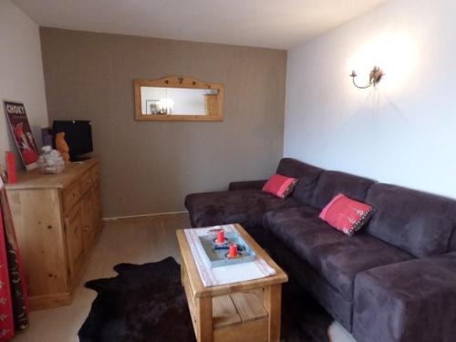 Le Grand-Bornand Apartment | Charmant T2 + coin montagne, idéal familles, proche pistes et commerces - Garage, balcon, 6 pers. - FR-1-458-142