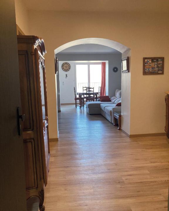 Carces Apartment | CHARMANT T2 MEUBLE