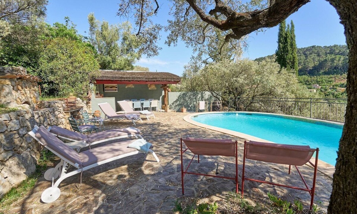 Sollies-Toucas Apartment | Charme Provençal Les Amandiers Swimming pool & Pets