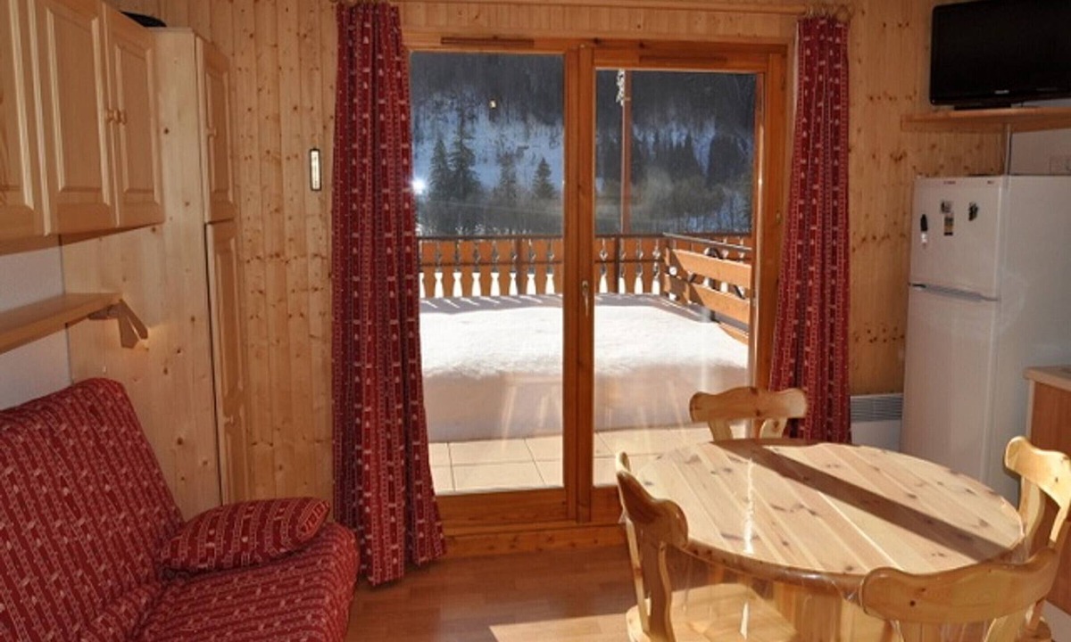 La Chapelle-d'Abondance Apartment | Charming studio with south terrace, pets allowed, parking