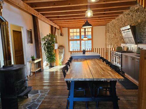 Bons-en-Chablais House | Charming 19th-century home and attached apartment