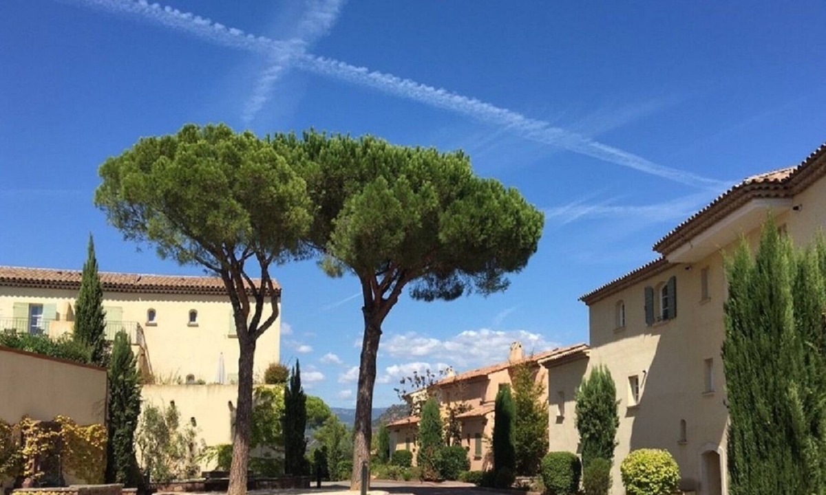 La Motte House | Charming 2 bed & 2 bath villa within the Golf Complexe ST Endreol